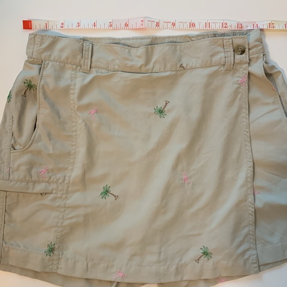 Columbia Women's Faux Wrap Skort PS Petite PFG Turtle Seashell Nylon Tan Skirt - Picture 2 of 4